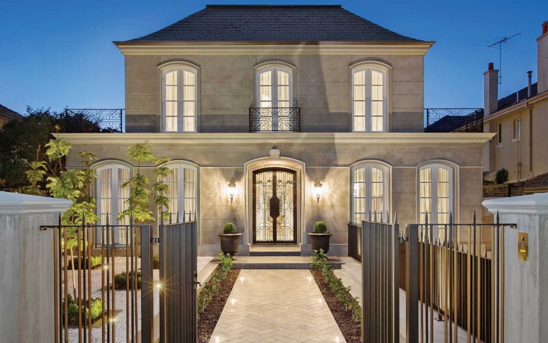 luxury house builders